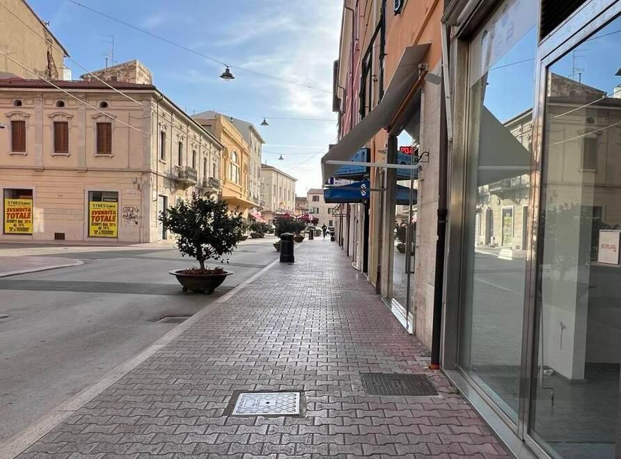 
	Un'immagine di corso Italia&nbsp;guardando verso il Rivellino&nbsp;

