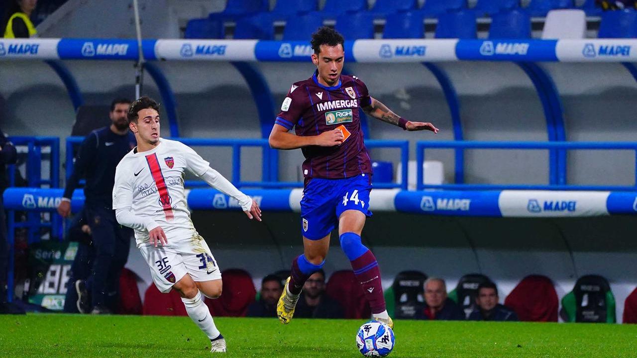 Appello ai tifosi dal difensore Lucchesi: «La Reggiana ha bisogno di voi»