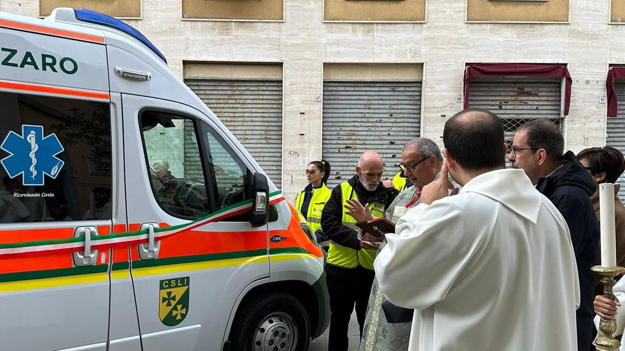 La benedizione del mezzo di emergenza