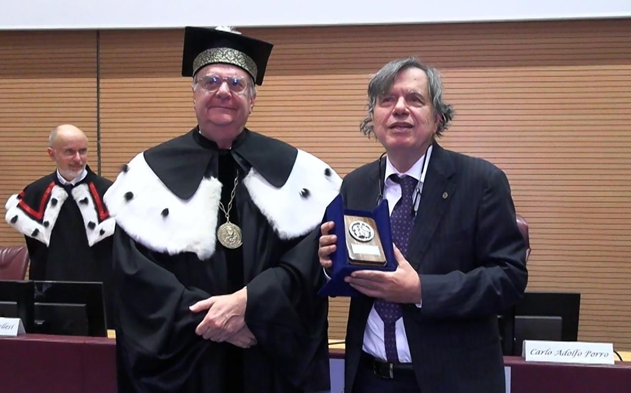 
	Il rettore di Unimore Carlo Adolfo Porro con Giorgio Parisi, premio Nobel per la Fisica

