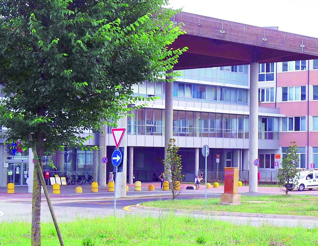 Paziente muore dopo l’esame a Cona: indagati cinque sanitari
