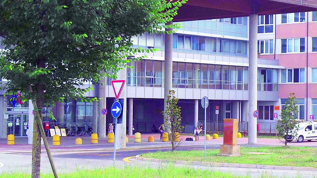 Paziente muore dopo l’esame a Cona: indagati cinque sanitari
