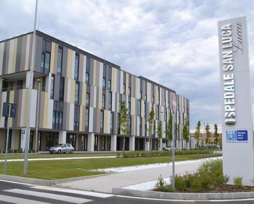 Lucca, bambina nata morta in ospedale: cosa è successo durante il parto e le indagini