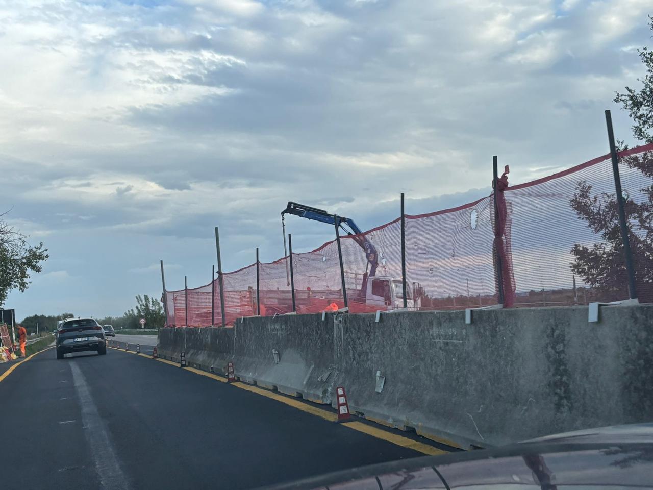 San Nicolò, cantiere infinito sull’Adriatica: lavori di nuovo fermi