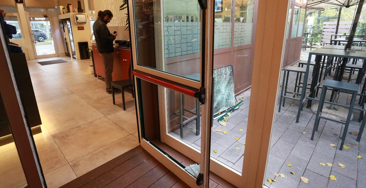 Modena, furto con spaccata alla Baracchina di viale Amendola: danni da 20mila euro