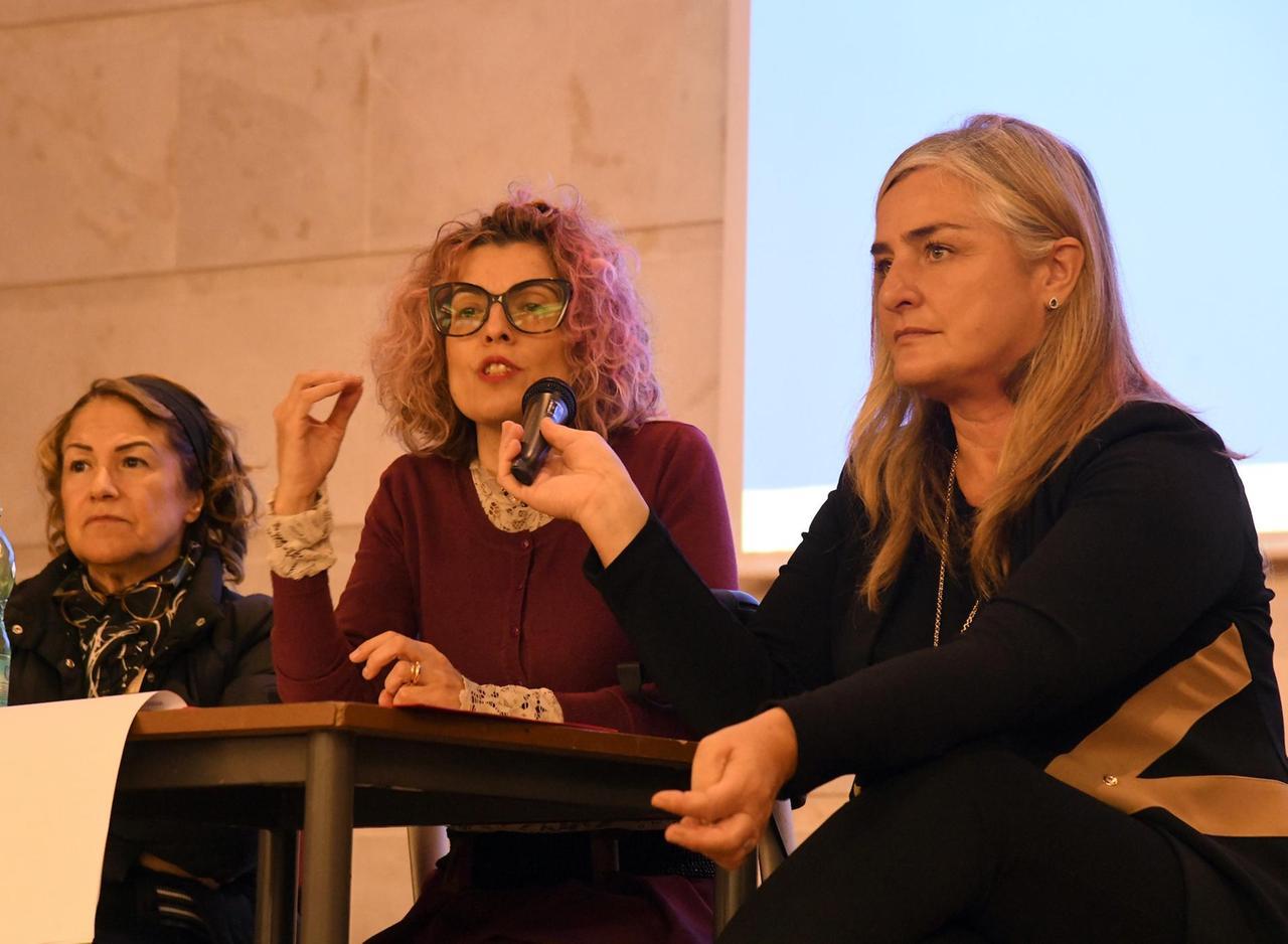 
	Carla Rita Marchetti, Stefania Calvisi e Nadia Secchi (foto di Massimo Locci)

