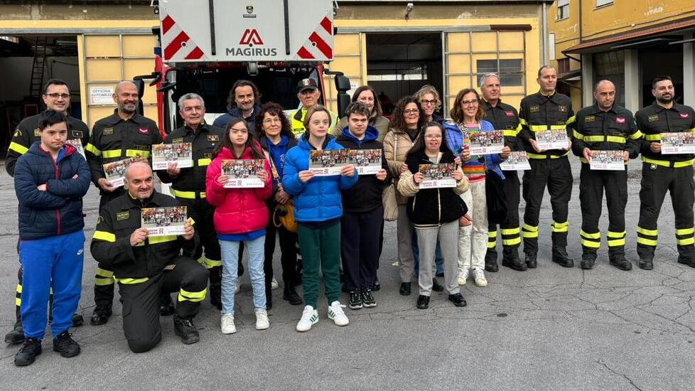 Lucca, bimbi diventano vigili del fuoco per un giorno<br>