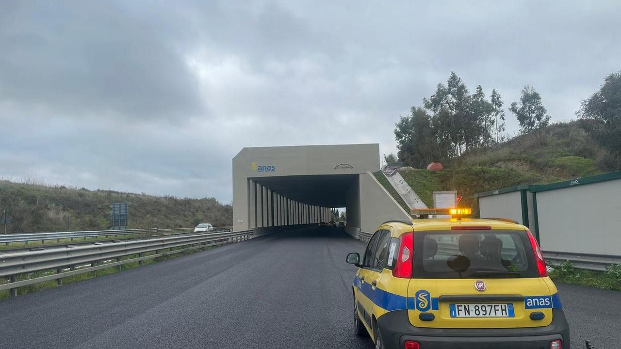 Statale 131, concluso il cantiere sulla galleria di Bonnanaro: traffico torna a due corsie