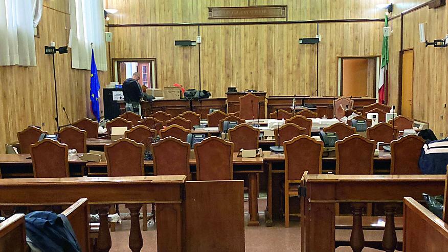 Ferrara, assolto dall’accusa di stupro ai danni di una donna transessuale