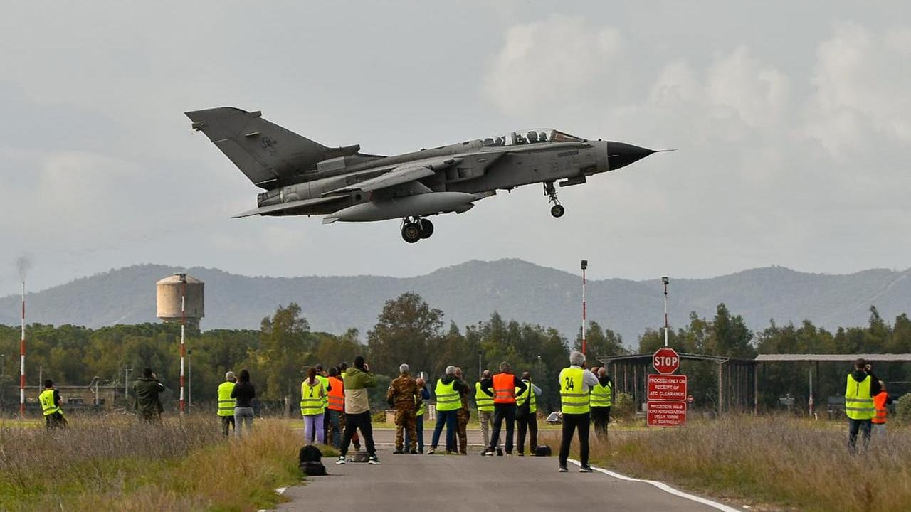 Visita esclusiva alla base aerea di Decimomannu