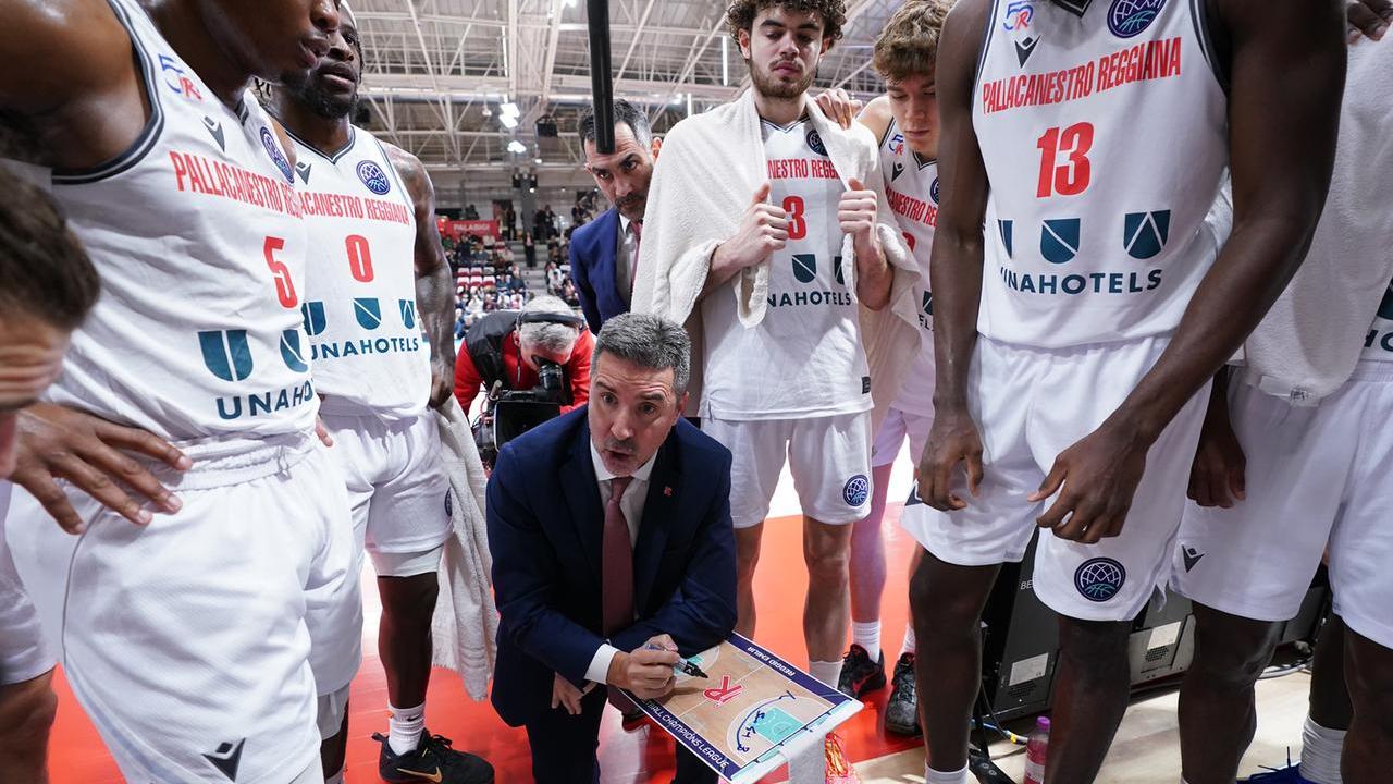 La Unahotels Reggio Emilia guarda al mercato: la sosta può portare novità