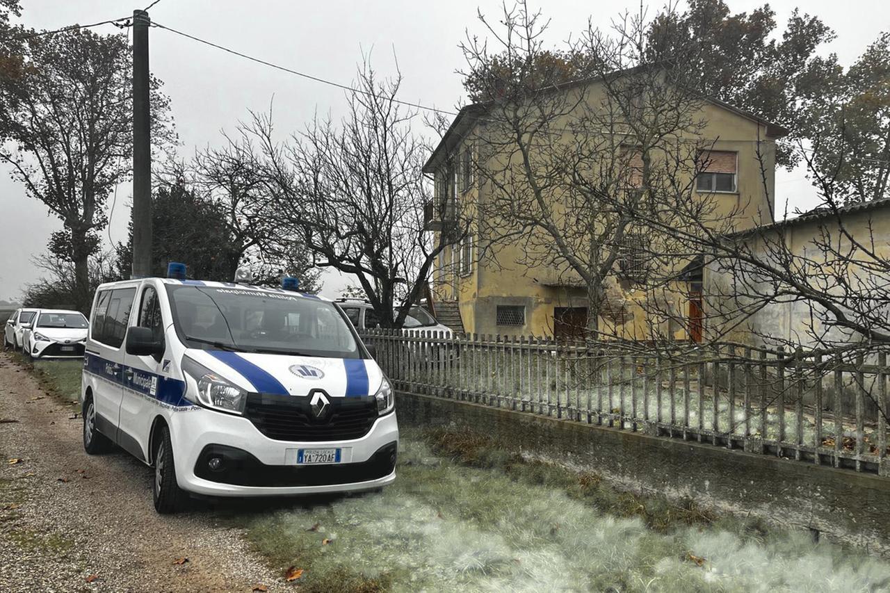 Bondeno, cani trasferiti dopo i blitz a Santa Bianca e Cantalupo