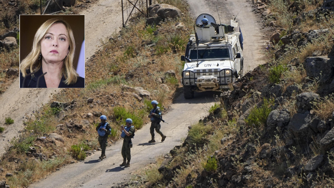 Razzi su base Unifil in Libano, la premier Meloni: «Indignazione e preoccupazione»