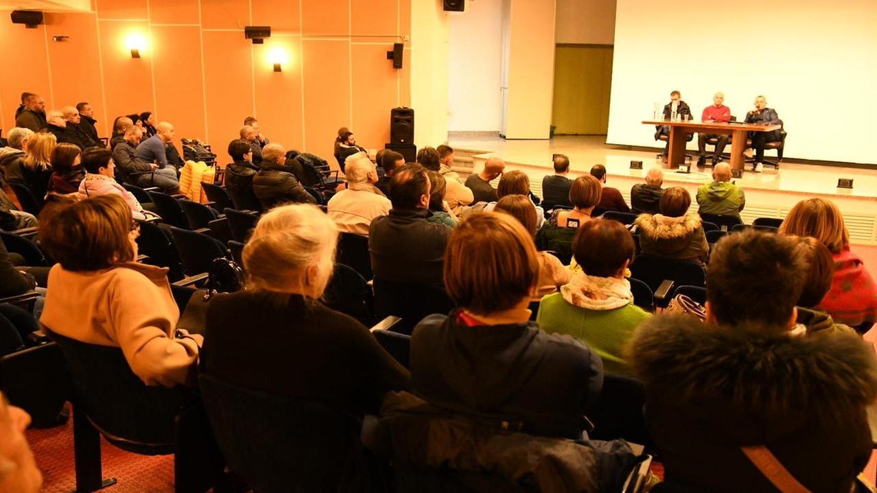 Da Orgosolo: «Spendiamo 93mila euro per i lampioni presi come bersaglio dalle fucilate»