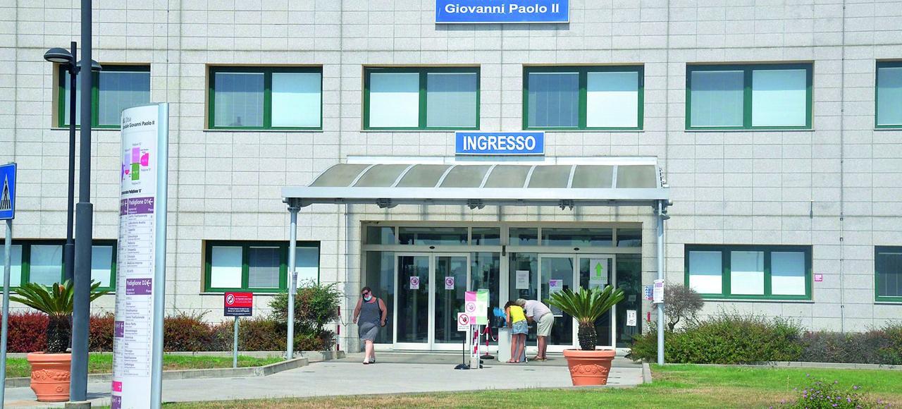 Imprenditore morto per malaria, il docente: «non esiste una vaccinazione sicura e la profilassi non è obbligatoria»