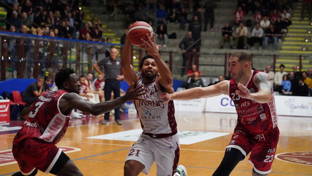 Hooker in campo contro Rimini (foto Silvi)