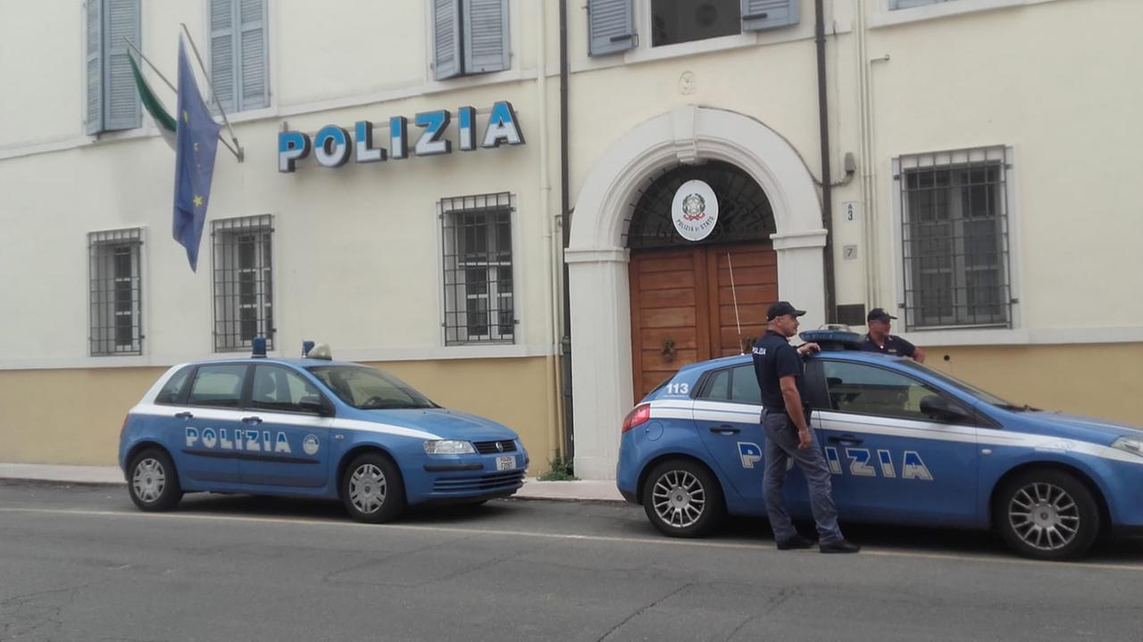
	Il Commissariato di polizia di Stato a Mirandola

