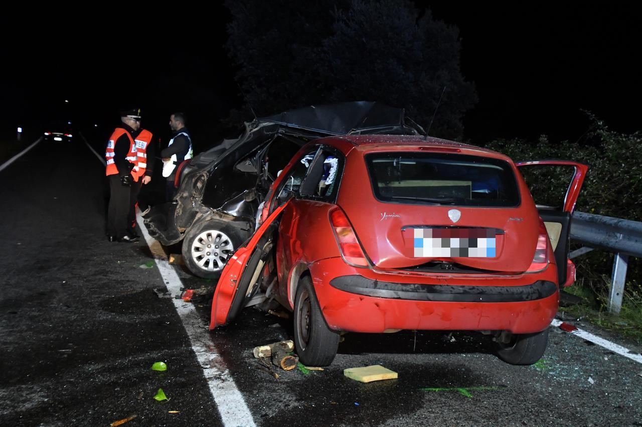 Schianto mortale, resta in coma il conducente della Lancia Ypsilon
