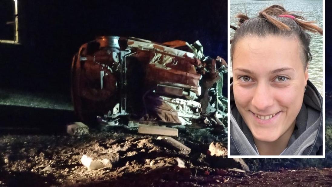 L'auto carbonizzata dopo l'incidente e, nel riquadro, Caterina Lugli