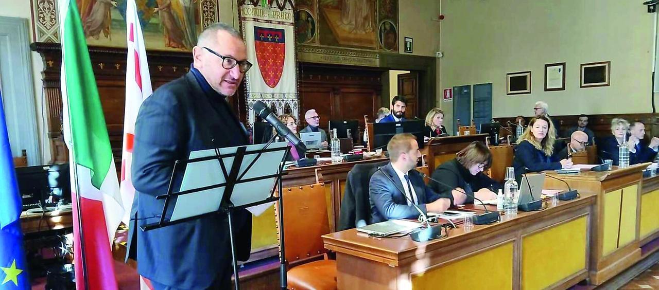 
	Il direttore del carcere della Dogaia Vincenzo Tedeschi al consiglio comunale straordinario sul carcere

