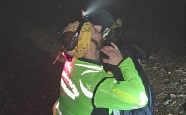 
	Il salvataggio del bimbo (foto Soccorso Alpino Emilia Romagna)

