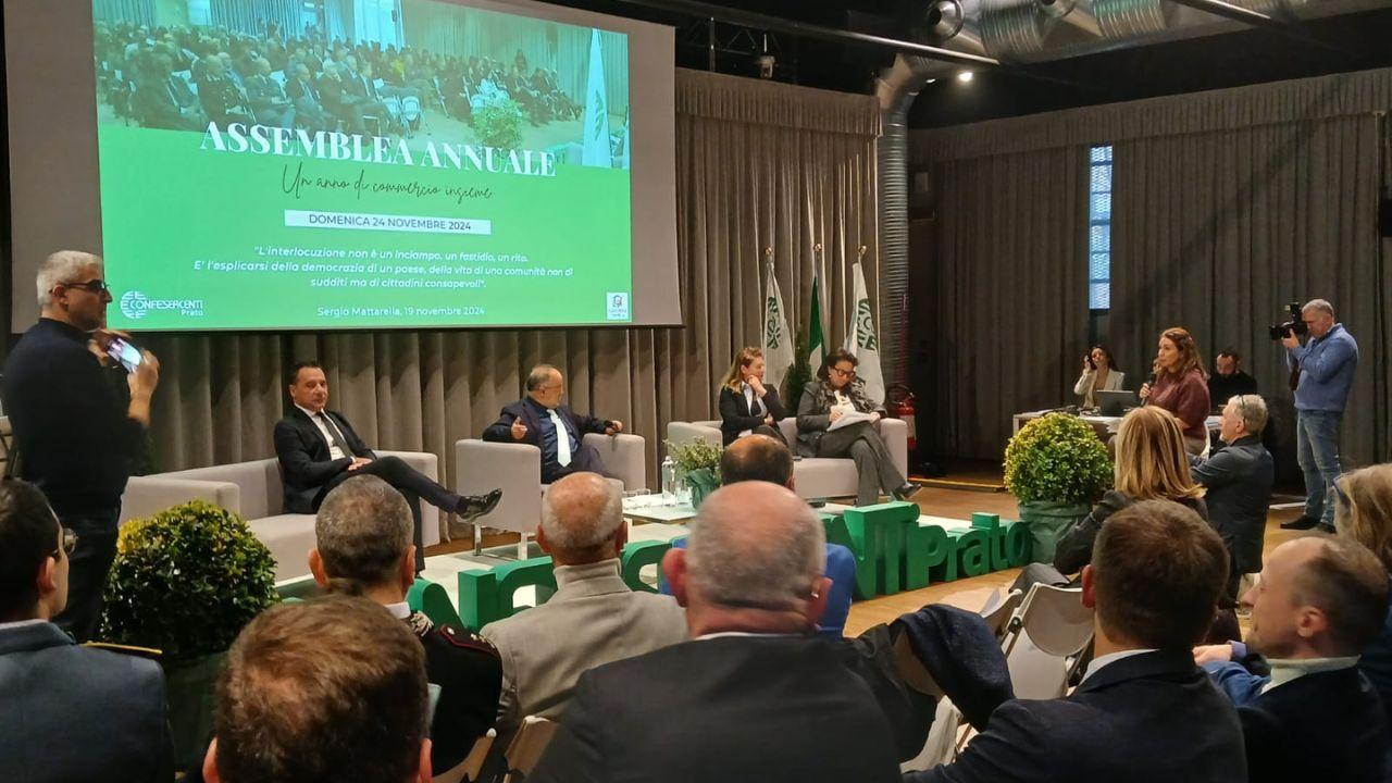 L'assemblea annuale della Confesercenti alla Camera di commercio