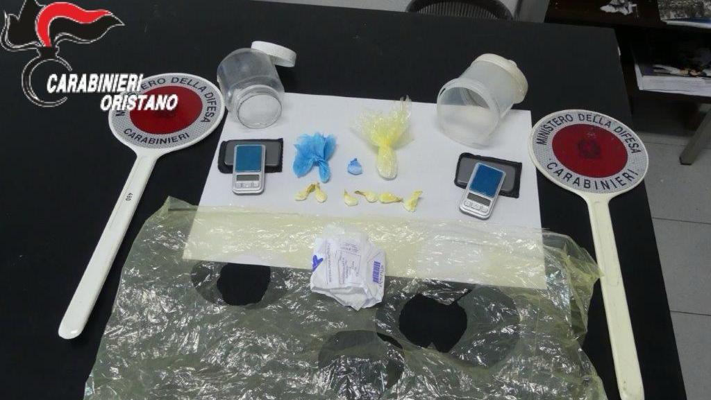Cocaina ed eroina, i carabinieri denunciano due spacciatori