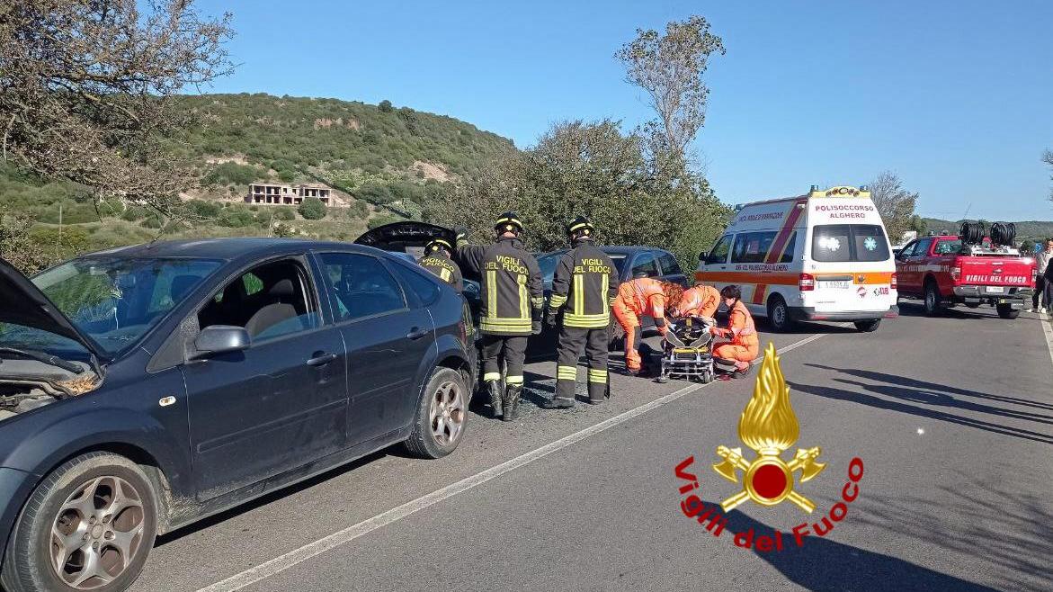 Tamponamento a catena sulla strada per Alghero: due feriti