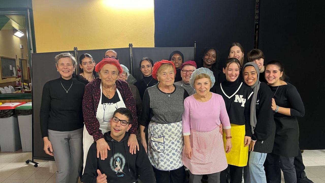 Viaggio della Memoria costoso? In aiuto degli studenti del Galvani-Iodi le “nonne” ai fornelli