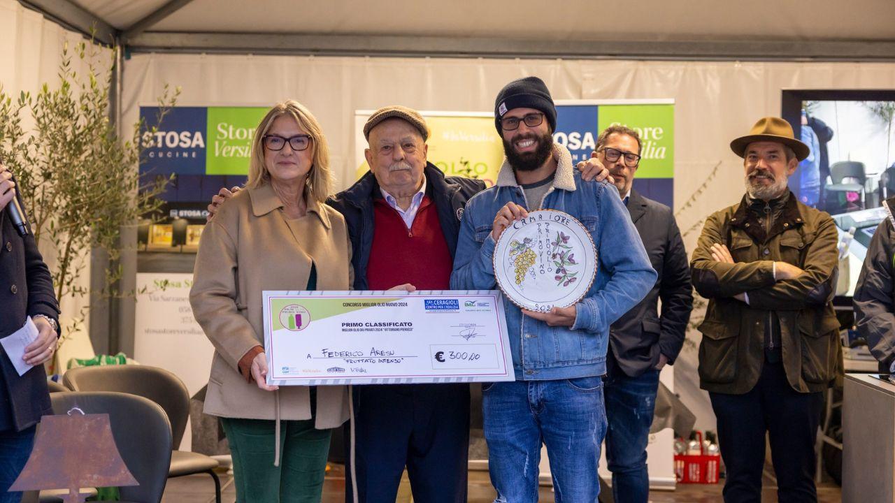 Il premiato per il “Miglior olio fruttato intenso”