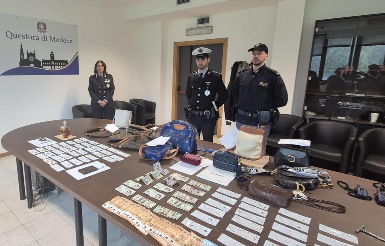 
	La refurtiva recuperata dalla polizia

