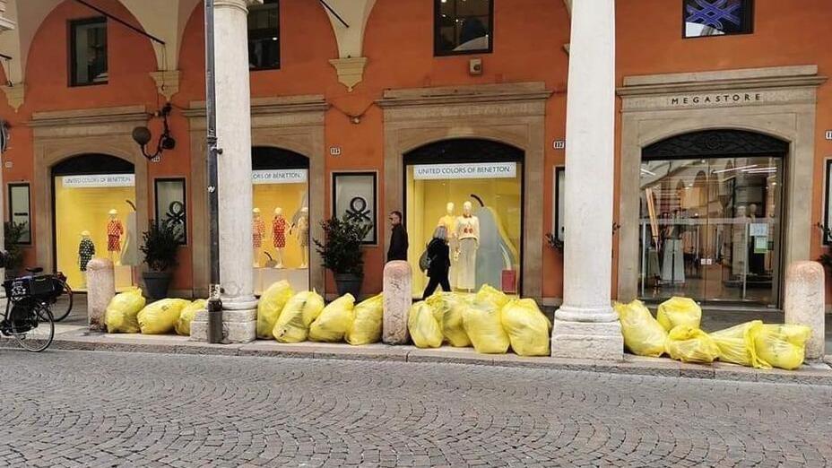 Addio ai sacchi della differenziata in strada
