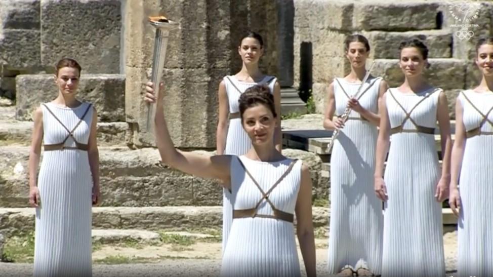 La Fiamma Olimpica di Milano Cortina 2026 fa tappa a Cagliari e Nuoro: ecco quando