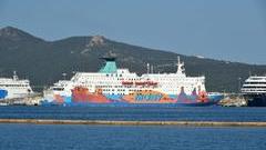 Golfo Aranci, parte la prima corsa della Moby Zaza per Porto Vecchio