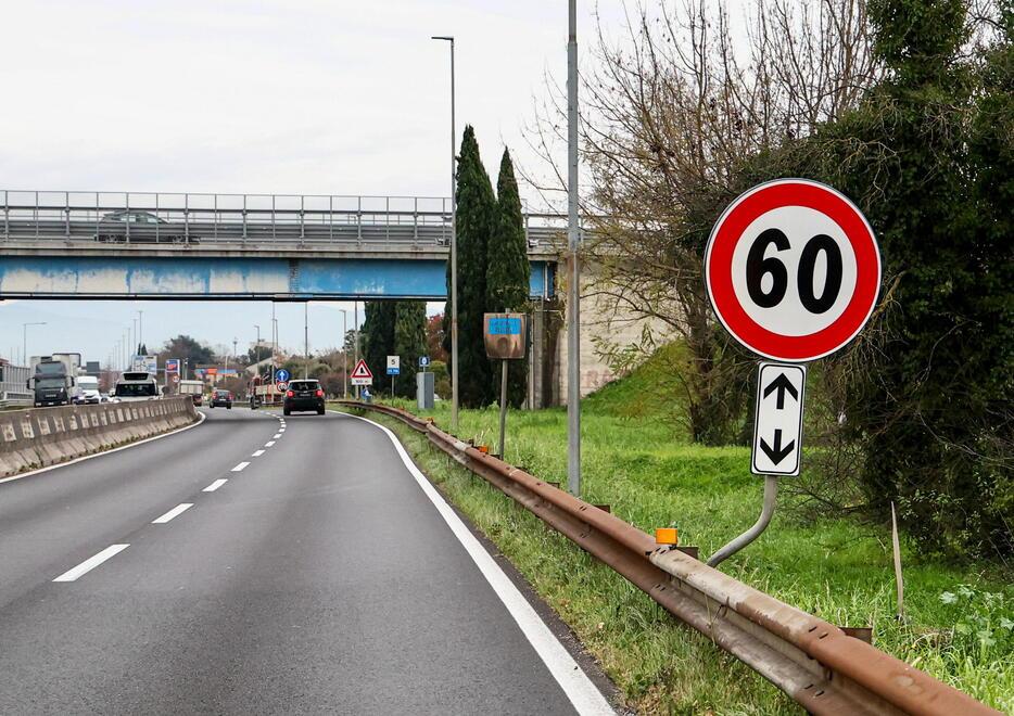 Il tratto e il cartello (foto Nucci)