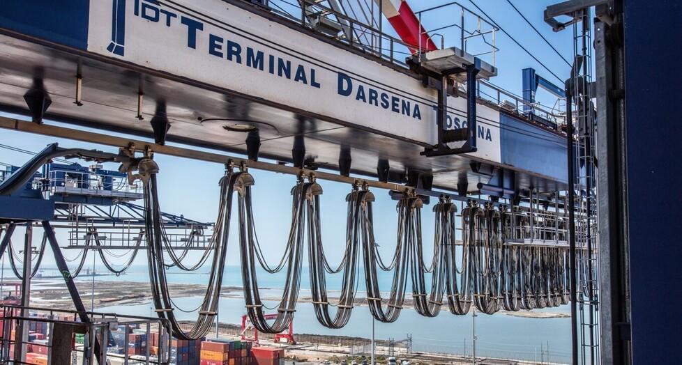 Porto di Livorno, Grimaldi manda segnali di pace: «Vorrei incontrare le imprese»