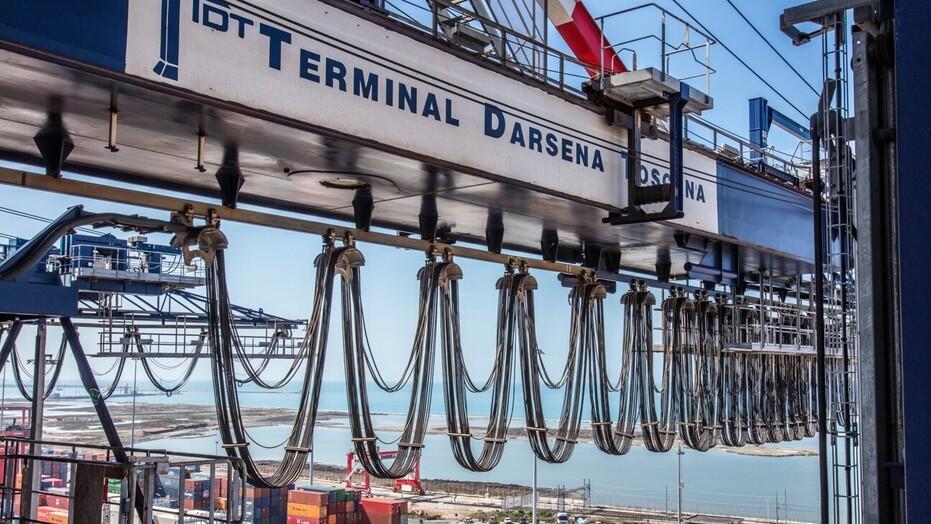 Porto di Livorno, Grimaldi manda segnali di pace: «Vorrei incontrare le imprese»