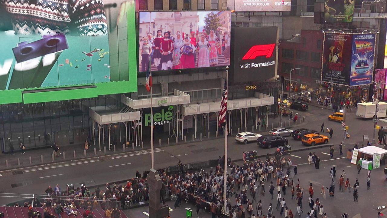 La Sardegna in giro per il mondo: i costumi tradizionali stregano New York