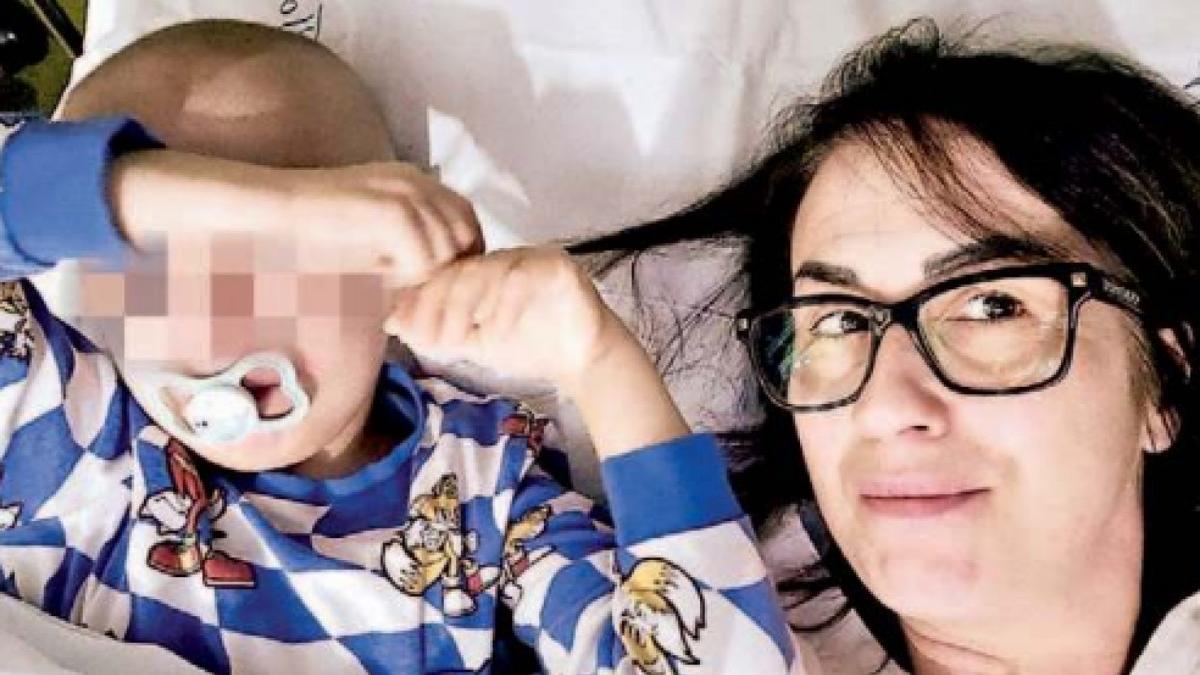 Il suo bimbo combatte contro un tumore, l’Inps non le rinnova il congedo