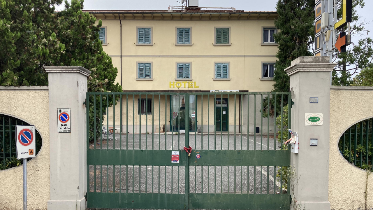 L’ex hotel Palazzaccio (Foto d’archivio)