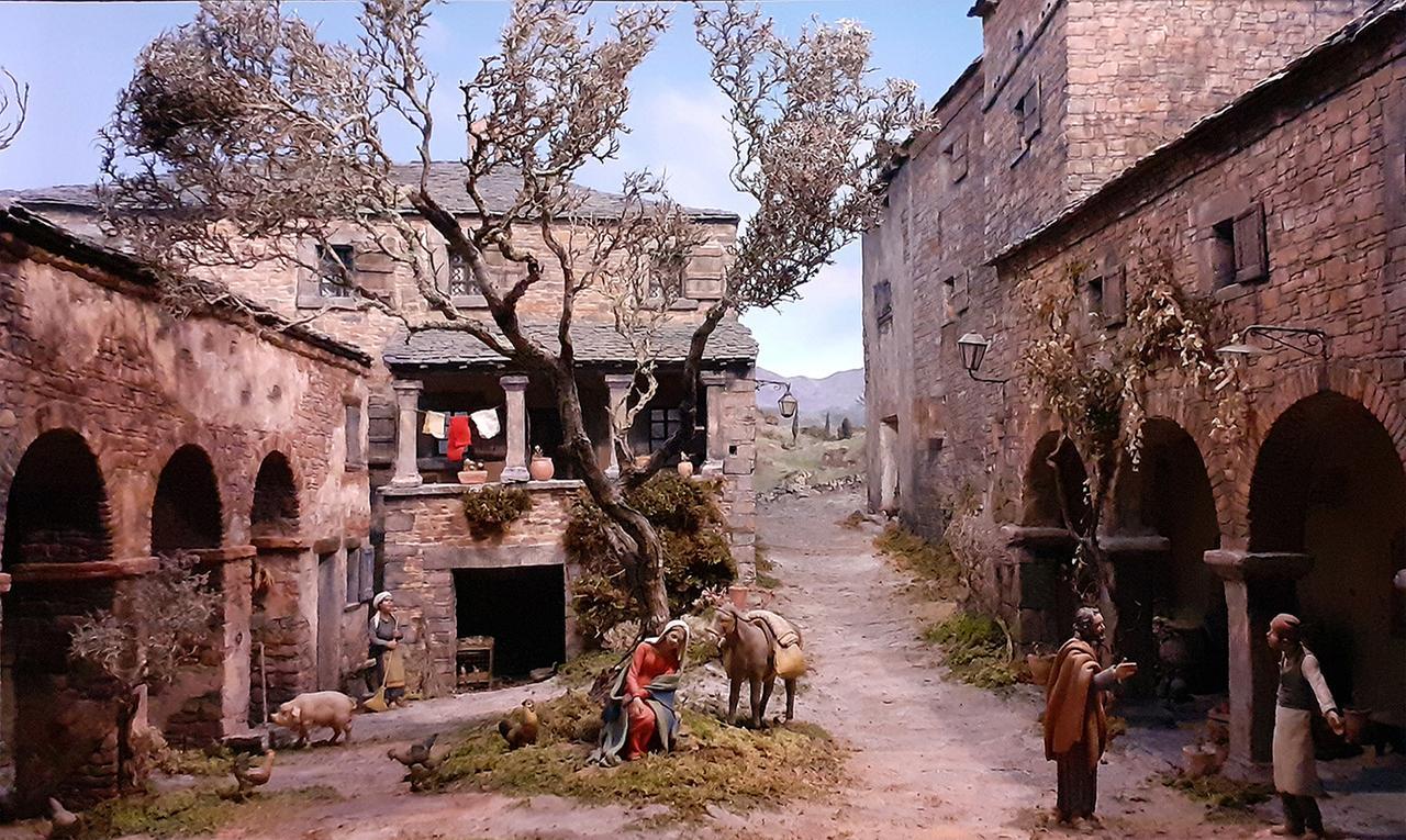 Natale, inaugura il primo presepe delle feste: quello di Gazzano