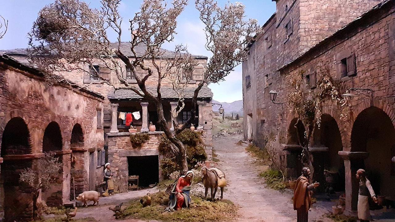 Natale, inaugura il primo presepe delle feste: quello di Gazzano