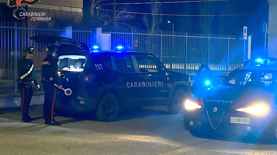 Comacchio, sorpreso con 50 grammi di hashish: arrestato