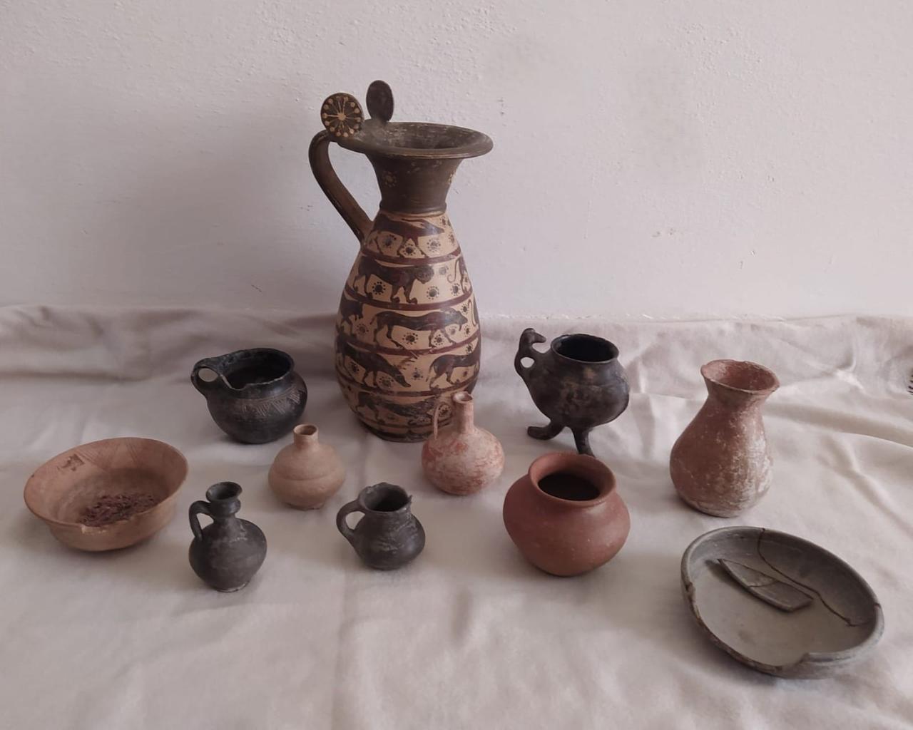 
	I reperti ritrovati (foto pagina social Nurnet - La rete dei nuraghi)

