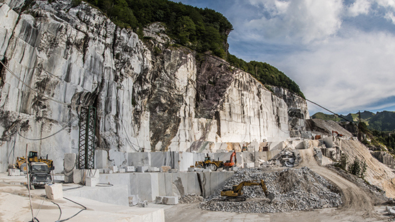 
	Una delle cave della Cooperativa Apuana Vagli

