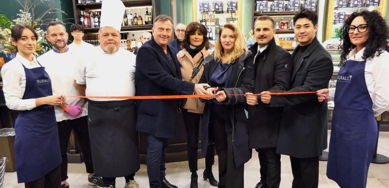 
	L'inaugurazione del bar Ciminiera in via Pomeria

