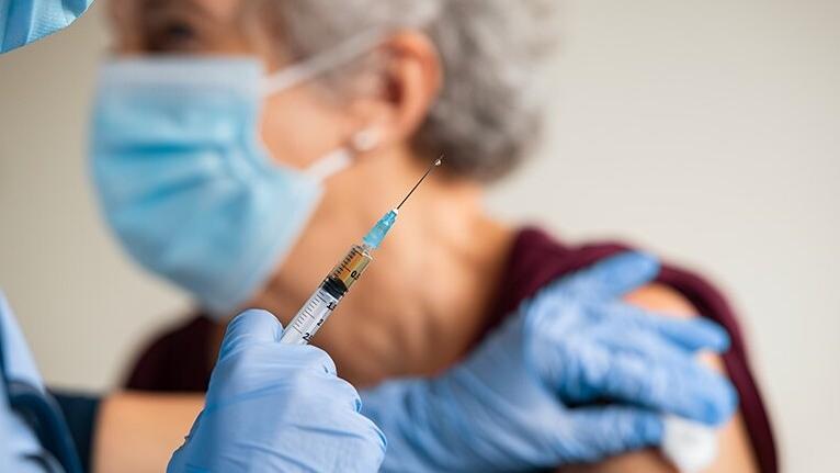 Livorno, mancano ancora i vaccini antinfluenzali: «Entro questa settimana i medici li avranno»<br>