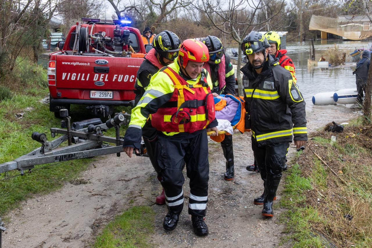 Codigoro, il pompiere Nardini va in pensione: «Lavoro pieno di emozioni»