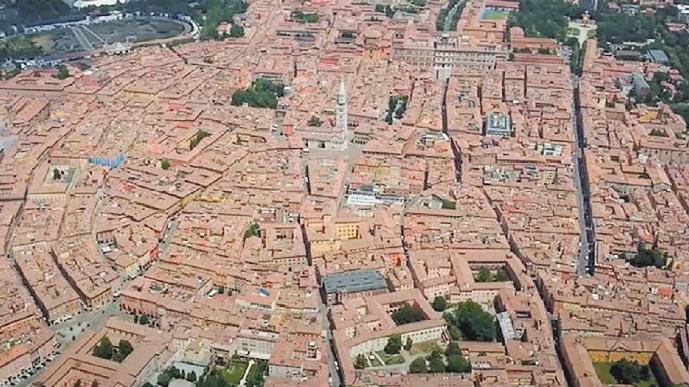 Modena è tra le 8 città italiane "full digital"
