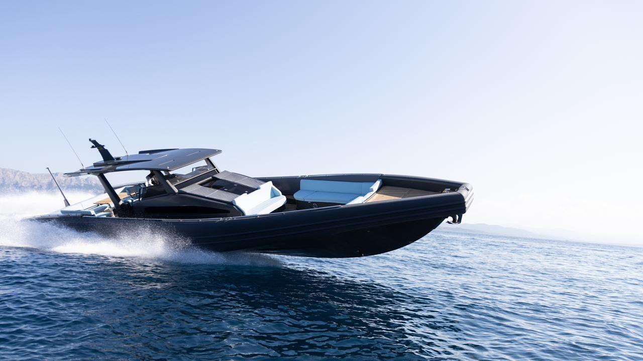 Novamarine vende altri due mega gommoni e incassa 3 milioni di euro